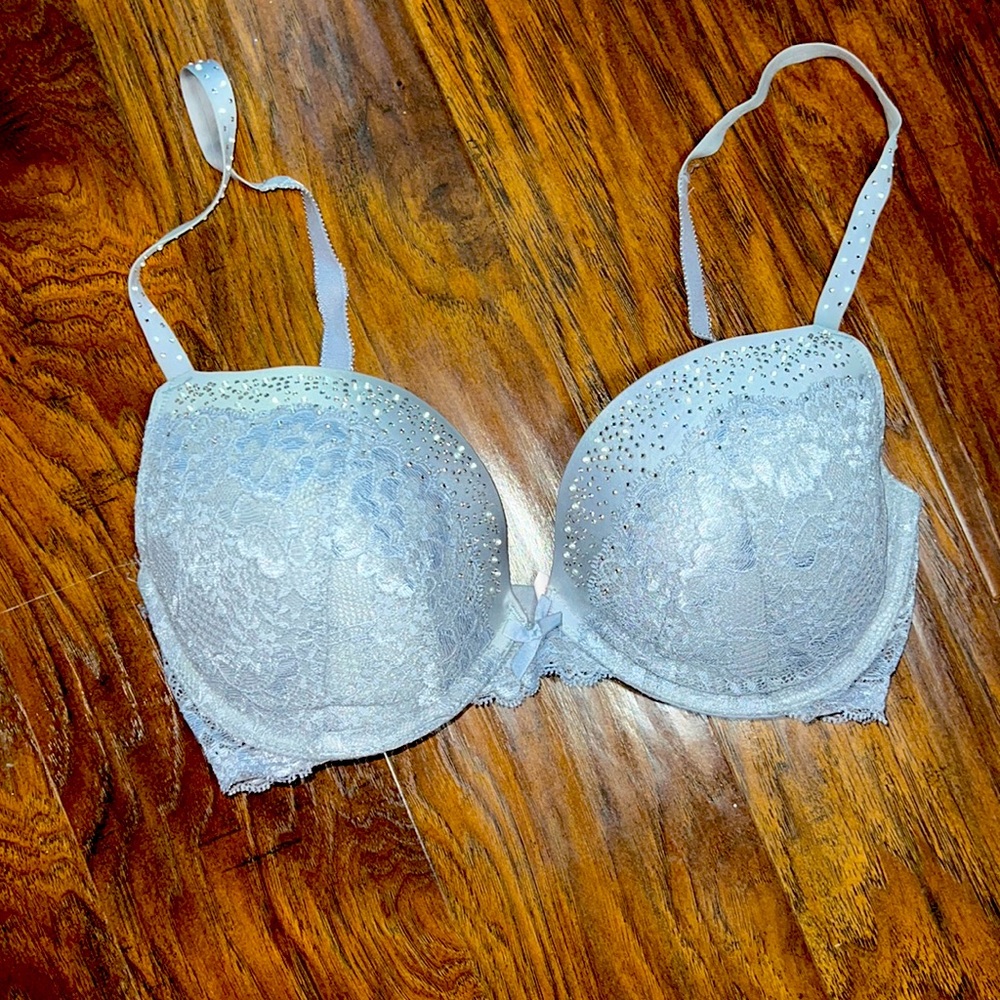 Beautiful DREAM ANGELS Victoria’s Secret bra